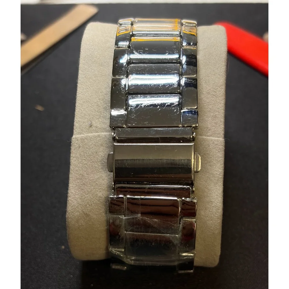 Orlando‎ Wristwatch Mens OS Silver Stainless Steel Analog Quartz